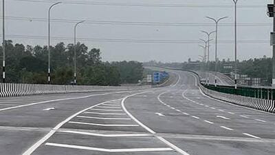The expressway will also be India’s first to use a barrier-free toll collection system. (File) The expressway will also be India’s first to use a barrier-free toll collection system. (File)