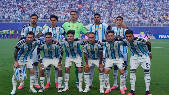 Who Was Antonio Rattin Argentina Wear Black Armbands Vs Switzerland To Honor Football Legend