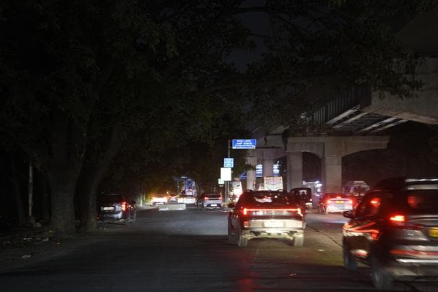 Several cities have recently announced far bigger overhauls of their public lighting. (Kashif Masood/HT Photo) Several cities have recently announced far bigger overhauls of their public lighting. (Kashif Masood/HT Photo)
