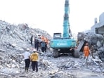 Chairing a meeting of senior civic officials on Saturday, Suryawanshi directed the administration to immediately complete the process of disbursing compensation to the deceased’s next of kin. (HT)