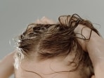 Know why you should not keep your hair wet in monsoon. (Pexel)