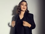 Sonali Bendre reveals her 18–20-hour fasting routine and the mindset that helped her beat cancer.