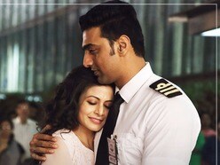 খাদান ২-এর আগেই ফিরছেন দেব-কোয়েল! কোথায় একফ্রেমে ধরা দিলেন প্রেমের কাহিনি জুটি?