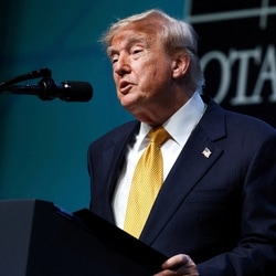 US-Iran news LIVE: "We're going to keep the strait, and we'll probably run it," Trump said.