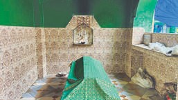 Delhiwale: A shrine in GB Road