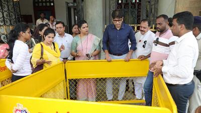 BMC tests ‘Manhole Rail Guard’ in L ward to improve safety during maintenance work