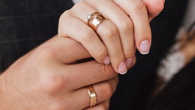 Marriage isn't a magic spell, and divorce lawyer James J Sexton is here to remind us why. (Freepik) Marriage isn't a magic spell, and divorce lawyer James J Sexton is here to remind us why. (Freepik)