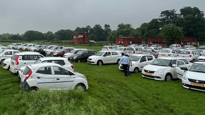 Delhi auto and taxi operators have urged the administration to review mandatory electric vehicle registration timelines. (HT Photo) Delhi auto and taxi operators have urged the administration to review mandatory electric vehicle registration timelines. (HT Photo)