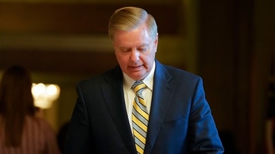 Lindsey Graham died suddenly at 71 after dismissing medical advice shortly before his passing. Hours earlier, he joked post-trip to Ukraine about needing to address sanctions. (AP Photo/Pablo Martinez Monsivai) Lindsey Graham died suddenly at 71 after dismissing medical advice shortly before his passing. Hours earlier, he joked post-trip to Ukraine about needing to address sanctions. (AP Photo/Pablo Martinez Monsivai)