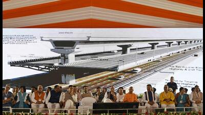 The proposed 23-km three-tier elevated transport corridor announced by Union minister for road transport and highways Nitin Gadkari, during the inaugural ceremony of Kanpur-Lucknow Expressway at UP Sainik School in Lucknow on Monday. (Deepak Gupta/HT Photo) The proposed 23-km three-tier elevated transport corridor announced by Union minister for road transport and highways Nitin Gadkari, during the inaugural ceremony of Kanpur-Lucknow Expressway at UP Sainik School in Lucknow on Monday. (Deepak Gupta/HT Photo)