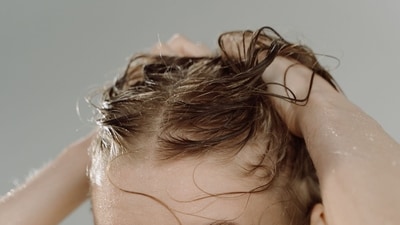 Know why you should not keep your hair wet in monsoon. (Pexel) Know why you should not keep your hair wet in monsoon. (Pexel)