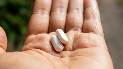 Popping pills without consulting the doctor can harm our health. (Pexel) Popping pills without consulting the doctor can harm our health. (Pexel)