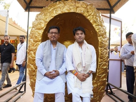 দিল্লির বুকে মেঘালয় আনারস উৎসবের ধামাকা!
