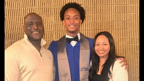Nolan Wells’ parents ‘desperately’ urge public to help find answers(GoFundMe)