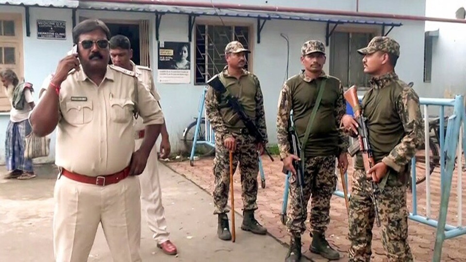 বারুইপুরকাণ্ডে তাণ্ডবের ঘটনায় গ্রেফতার সিপিআইএম নেতা, রয়েছে কোন অভিযোগ? (প্রতীকী ছবি, ফাইল চিত্র, ANI Video Grab) (ANI Video Grab)