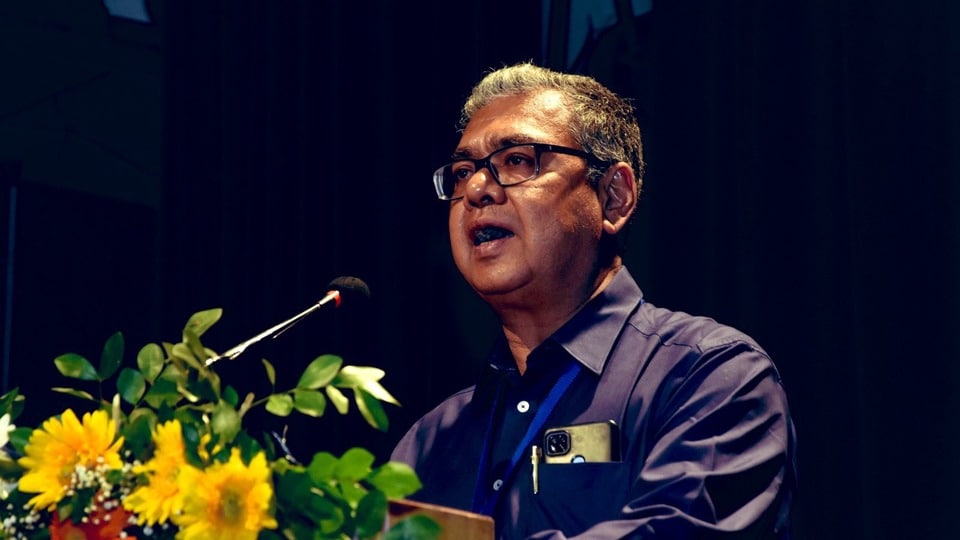 ৯৬ ঘণ্টা ডিউটি নিয়ে চিকিৎসকদের অনুরোধ স্বাস্থ্যমন্ত্রীর