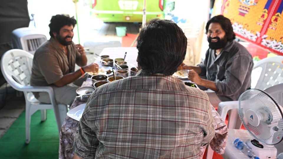 శేఖర్ మాస్టర్‌తో గొడవపై జానీ మాస్టర్ క్లారిటీ- చిరంజీవి ఎంట్రీతో వివాదానికి తెర? మెగాస్టార్‌తో కలిసి లంచ్! 

