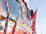 3 women warkaris killed, 7 injured in palkhi truck hit