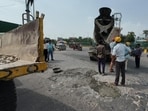 The speed breakers, located on the stretch connecting Kalindi Kunj with Botanical Garden, had deteriorated with time, causing inconvenience to the commuters. (HT Photo)