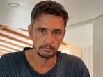 Actor James Franco revealed alleged footage of aliens in his backyard. (X/@AryanBundles)