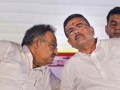 শমীক ভট্টাচার্য জানিয়েছেন, নিজেও কলেজ স্কোয়ার পুজো কমিটির সভাপতি হবেন না। (ফাইল ছবি, সৌজন্যে পিটিআই)