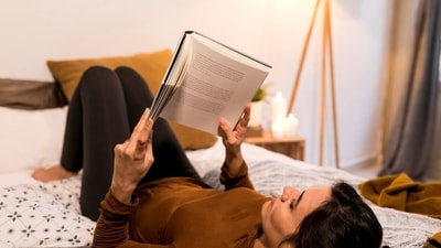 Do you also read in your bed? Is it a good idea for your eye health? Know from an expert, why you need to avoid this. (Picture credit: Freepik) Do you also read in your bed? Is it a good idea for your eye health? Know from an expert, why you need to avoid this. (Picture credit: Freepik)