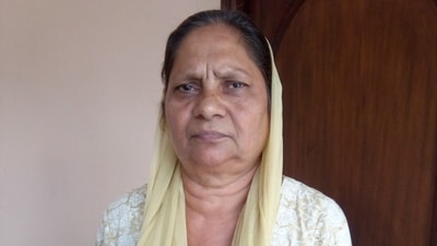 Paramjit Kaur Khalra, wife of human rights activist Jaswant Singh Khalra, urged the Akal Takht to establish a People’s Commission in 'Satluj' row (HT) Paramjit Kaur Khalra, wife of human rights activist Jaswant Singh Khalra, urged the Akal Takht to establish a People’s Commission in 'Satluj' row (HT)