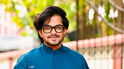 সুদিন আনতে নতুন পন্থা নিলেন সায়ক সুদিন আনতে নতুন পন্থা নিলেন সায়ক