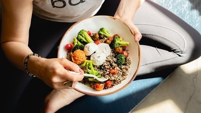 Read more to find out how you can sustainably eat healthy! (Unsplash) Read more to find out how you can sustainably eat healthy! (Unsplash)