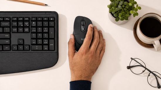 The Logitech Signature Comfort Plus M850 L wireless mouse is priced at Rs. 5,595 on Amazon. in.