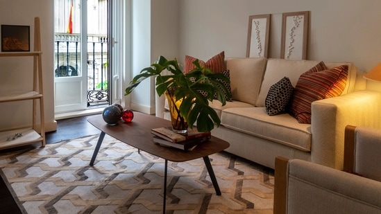 A Bengaluru tenant has sparked a discussion on Reddit after alleging that his landlord raised the monthly rent for his 2BHK apartment from <span class='webrupee'>₹</span>40,000 to <span class='webrupee'>₹</span>50,000 less than 30 days before the rental agreement was due to expire. (Photo for representational purposes only)