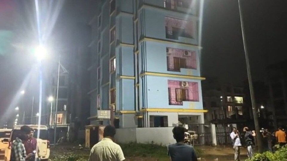 নিউটাউনের গেস্ট হাউসে ‘কুবেরের ধন!’(সৌজন্যে টুইটার)