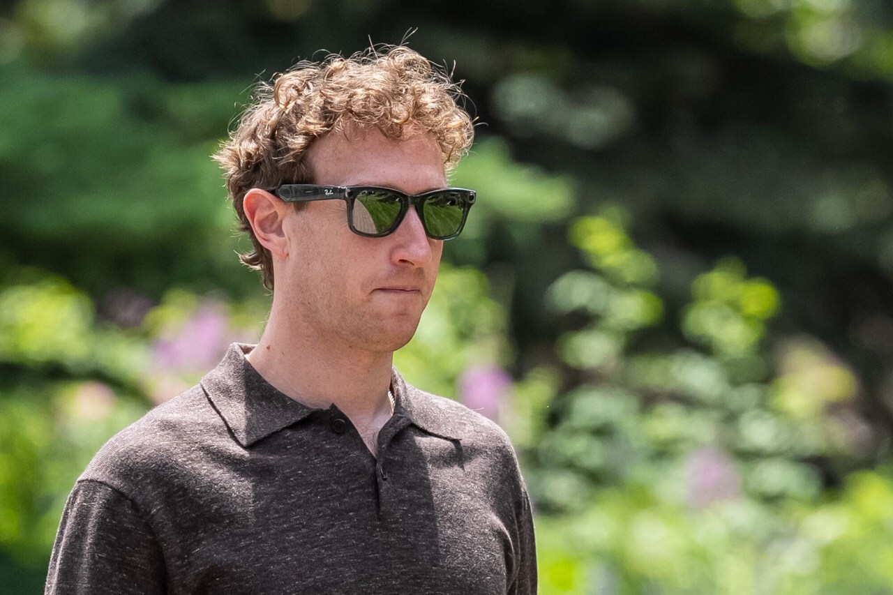 Mark Zuckerberg wearing a pair of Meta's Ray-Ban smartglasses. Mark Zuckerberg wearing a pair of Meta's Ray-Ban smartglasses.