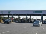 Toll collection at Kherki Daula will stop once the new Kukdola facility becomes operational. The site has received approvals from all stakeholders. (HT Archive)