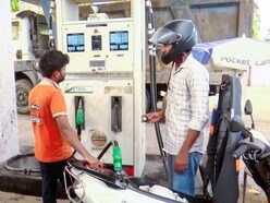 ১৫ জুলাই পশ্চিমবঙ্গে পেট্রোল ও ডিজেলের দামে কোনও পরিবর্তন হয়নি