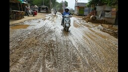 Concern for Gurugram: Sec 59 locals flag civic woes over sewer work, dark roads