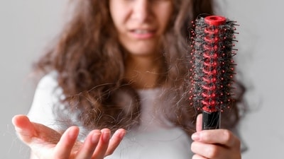 Dermatologist Dr Shireen Furtado busts common monsoon skincare and haircare myths on HT Health Talk. (Freepik) Dermatologist Dr Shireen Furtado busts common monsoon skincare and haircare myths on HT Health Talk. (Freepik)