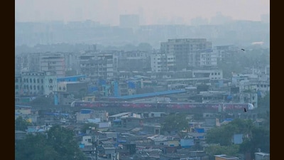Air pollution has surged in Mumbai, leading to a host of health complications for residents. (HT Photo) Air pollution has surged in Mumbai, leading to a host of health complications for residents. (HT Photo)