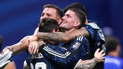 Lionel Messi and his Argentine teammates celebrated the big win over England after a hard-fought match. (Getty Images via AFP) Lionel Messi and his Argentine teammates celebrated the big win over England after a hard-fought match. (Getty Images via AFP)