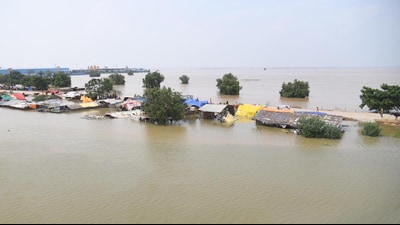 North Bihar rivers in spate. (HT Photo) North Bihar rivers in spate. (HT Photo)