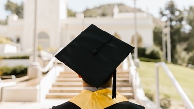 Student loan SAVE borrowers have 90 days to choose a new repayment plan or automatic transfer. (Pexel/Representative image) (Pexel)