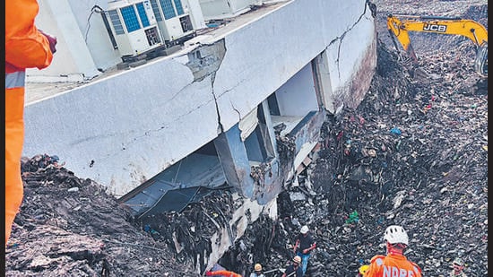 Moshi building collapse: PCMC suspends two officials; departmental probes ordered