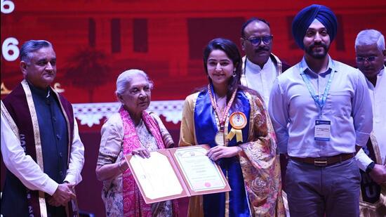 Governor Anandiben Patel doing the honours at the ABVUM convocation on Wednesday. (HT)