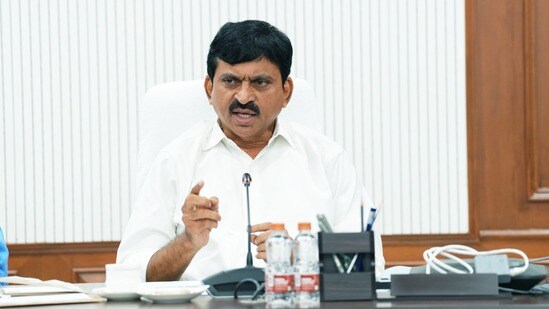 Indiramma Indlu : క్యూర్ పరిధిలో లక్ష ఇందిరమ్మ ఎల్ఐజీ ఇళ్లు.. ఈ నెల 20న శ్రీకారం! 