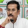 তৃণমূল কংগ্রেস প্রতি বছরের মতো ধর্মতলায় তাদের শহিদ দিবসের সমাবেশের প্রস্তুতি নিচ্ছে, অন্যদিকে দীর্ঘ কয়েক দশক পর এবার শহিদ মিনারে আলাদা করে শহিদ দিবস পালনের সিদ্ধান্ত নিয়েছে প্রদেশ কংগ্রেস। (PTI)