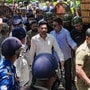 রাজ্যের বিভিন্ন থানায় তাঁর বিরুদ্ধে ঠিক কতগুলি মামলা রয়েছে, সেই তথ্য আদালতে জমা দিতে পুলিশকে মৌখিক নির্দেশ দিয়েছেন বিচারপতি সৌগত ভট্টাচার্য। 