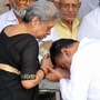 বুদ্ধবাবুর মৃত্যুর পর পাম অ্যাভিনিউয়ের ৫৯এ নম্বরের ছোট্ট ফ্ল্যাটেই আগের মতো বসবাস করে আসছেন তাঁর স্ত্রী মীরা ভট্টাচার্য। 