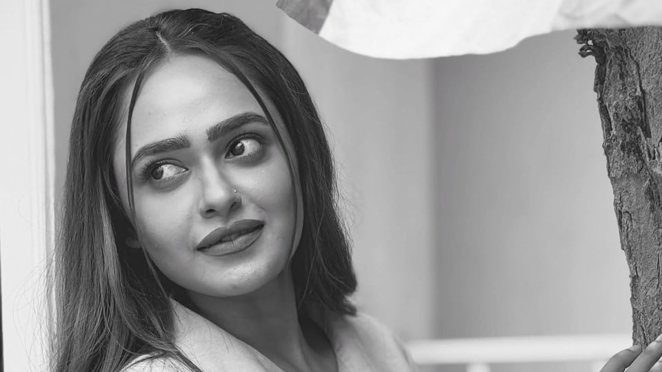 বাংলা ছেড়ে এখন মুম্বই পাকা ঠিকানা, পরশুরামের পর জি টিভির জগদ্ধাত্রীতে মিশমি!