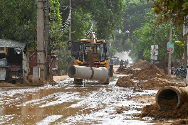 MCG said permissions for the sewer project are being secured and the work is likely to be completed by the end of July. (Parveen Kumar/HT)