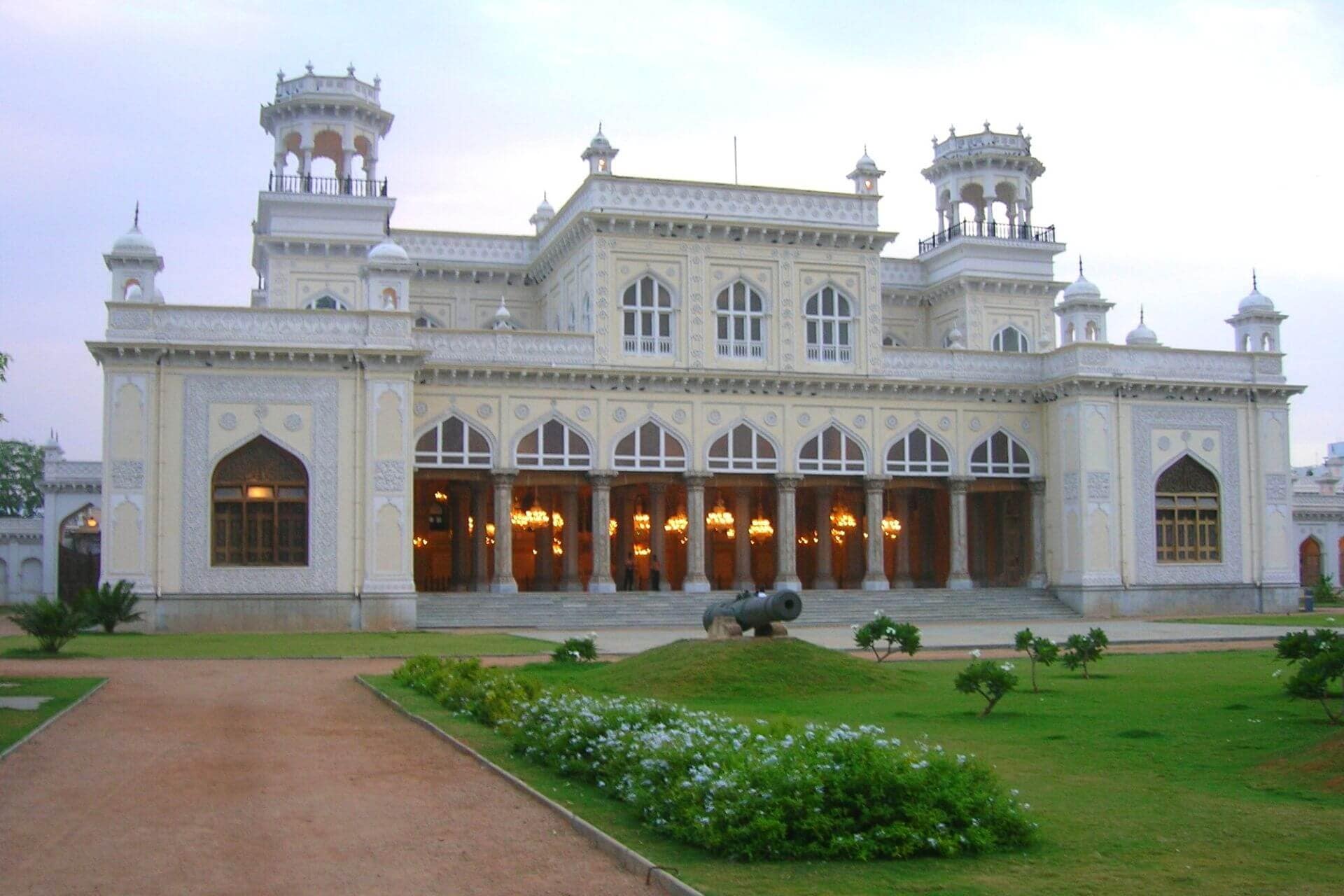 Chowmahalla Palace is a stunning symbol of Nizami grandeur and Hyderabad’s royal heritage. (Hyderabad tourism) Chowmahalla Palace is a stunning symbol of Nizami grandeur and Hyderabad’s royal heritage. (Hyderabad tourism)